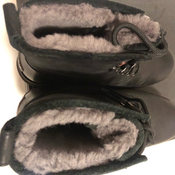 New!!!  Ugg Hannen leather waterproof boots - Picture 6 of 8